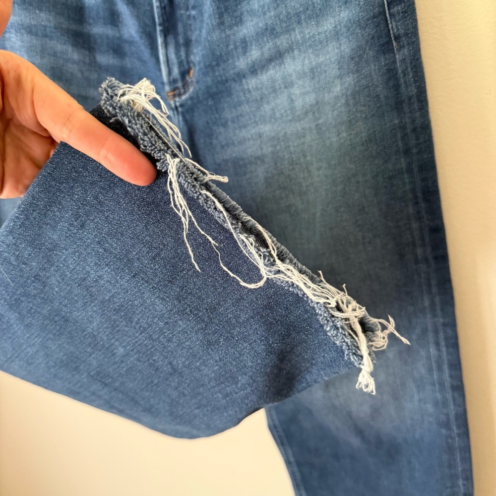 Citizen of Humanity Petite Palma Straight Raw Hem in Ambry mid denim wash, 29P - Picture 6 of 15